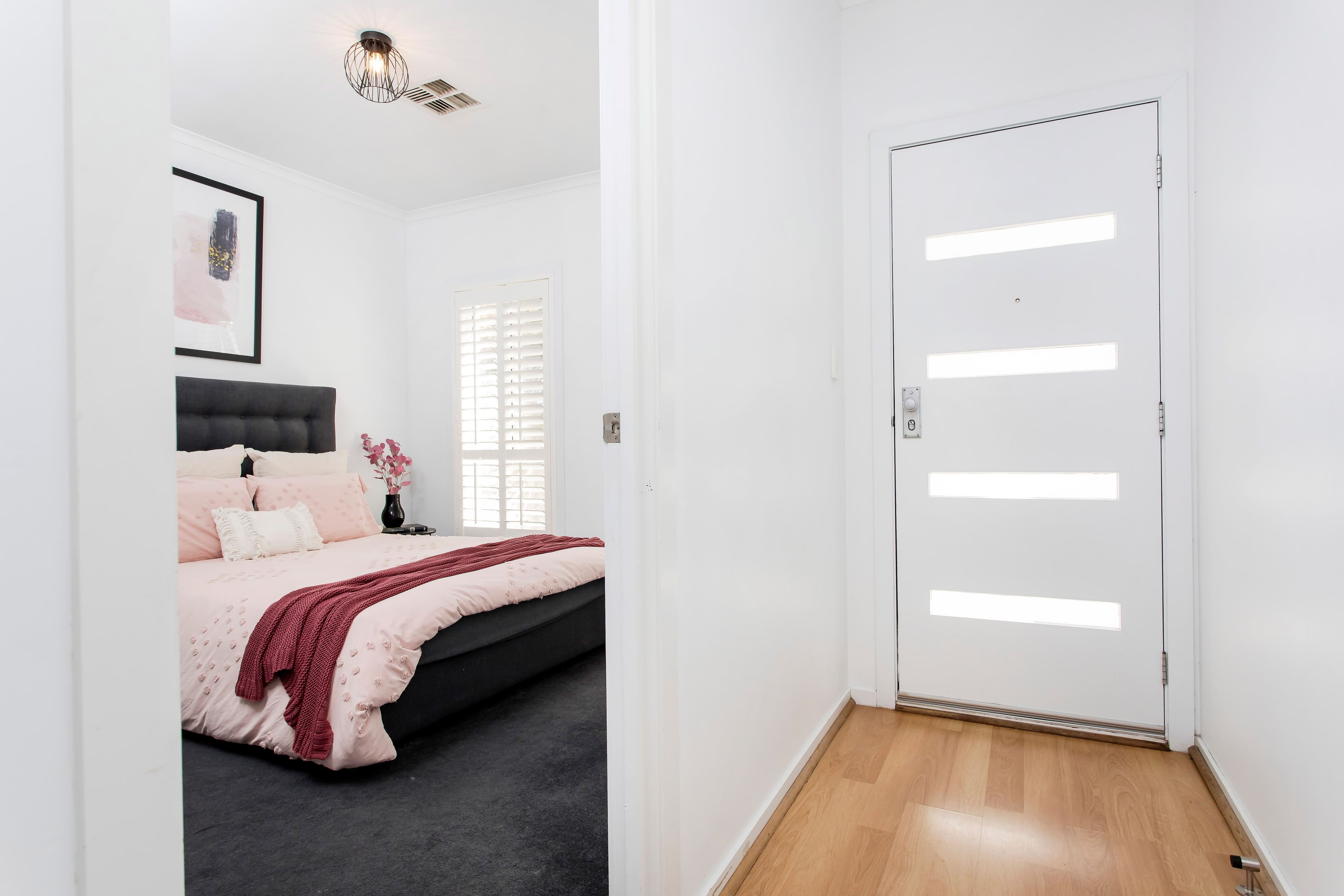 1 Cowra Crescent, Park Holme SA 5043, Park Holme - Thumbnail 2