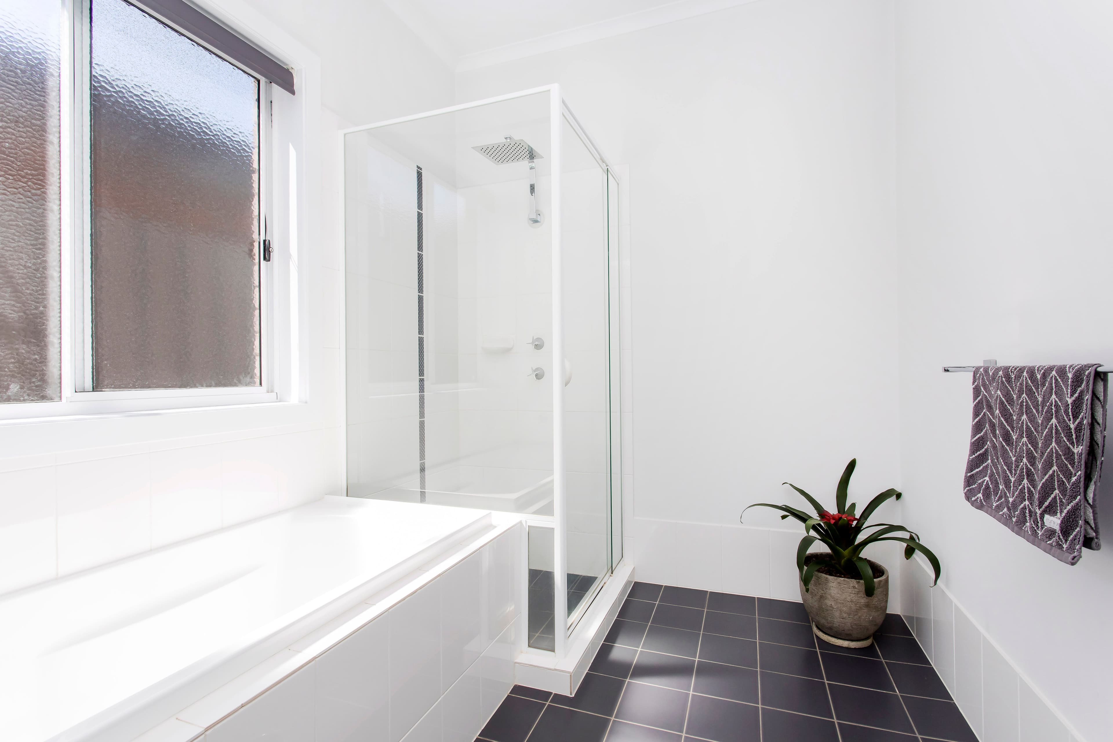 1 Cowra Crescent, Park Holme SA 5043, Park Holme - Thumbnail 8