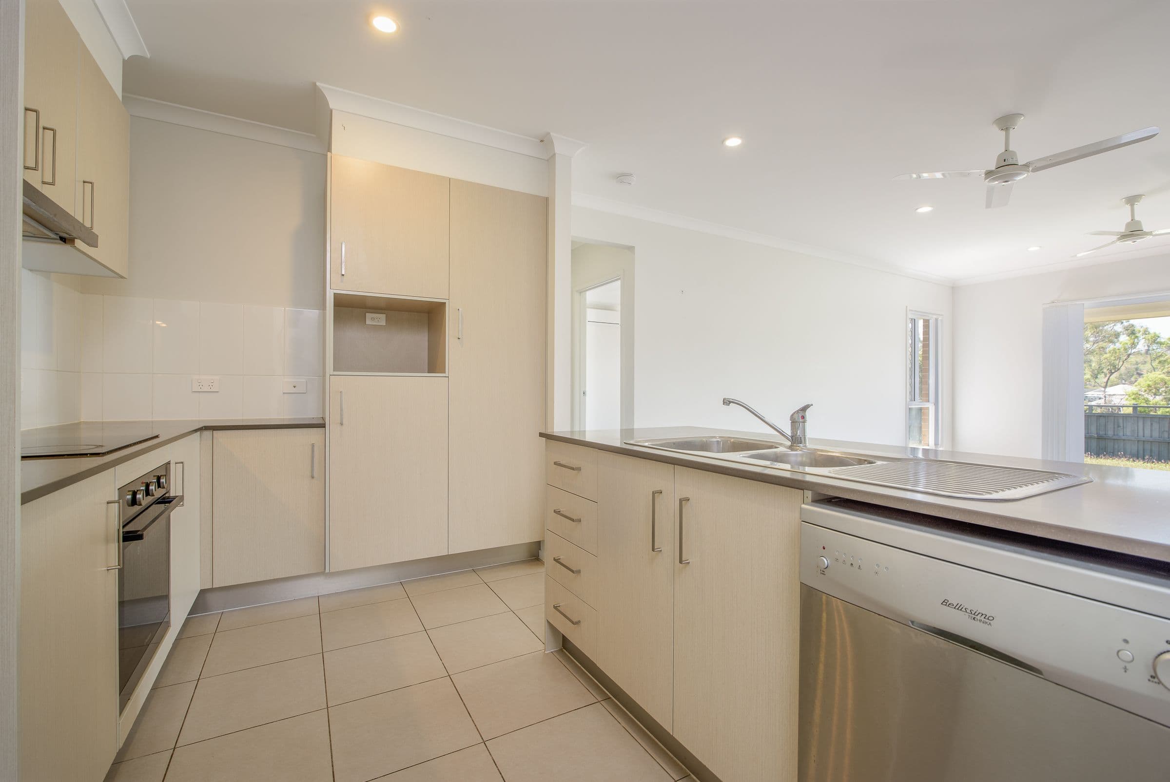 13 Clover Crescent, Boyne Island QLD 4680, Boyne Island - Thumbnail 6