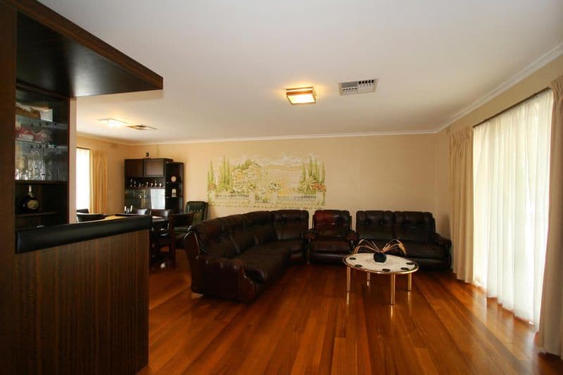 88 Jacks Avenue, DINGLEY VILLAGE VIC 3172, Dingley Village - Thumbnail 2