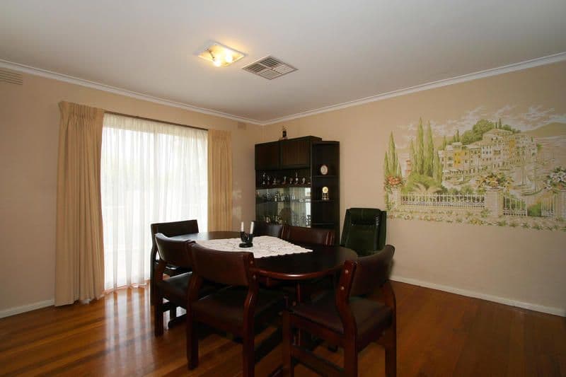 88 Jacks Avenue, DINGLEY VILLAGE VIC 3172, Dingley Village - Thumbnail 3