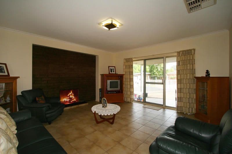 88 Jacks Avenue, DINGLEY VILLAGE VIC 3172, Dingley Village - Thumbnail 5