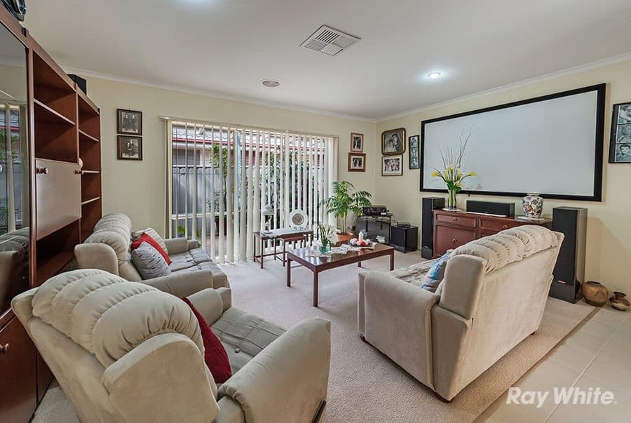 36 Cleland Way, Caroline Springs VIC 3023, Caroline Springs - Thumbnail 3