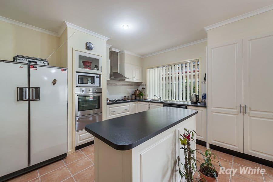 36 Cleland Way, Caroline Springs VIC 3023, Caroline Springs - Thumbnail 6