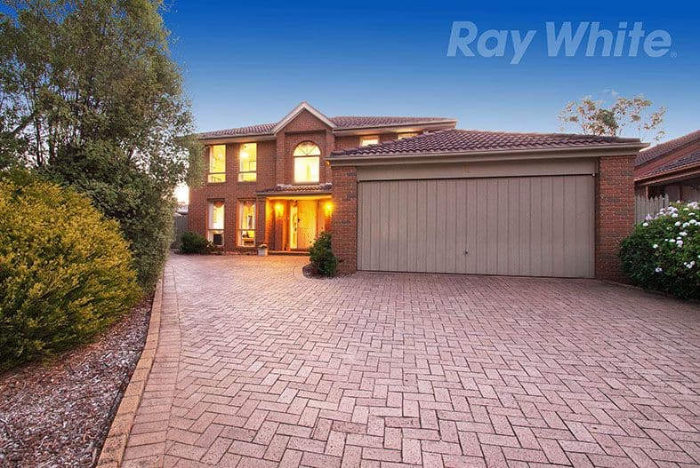 11 TARA Close, Croydon VIC 3136, Croydon - Thumbnail 2