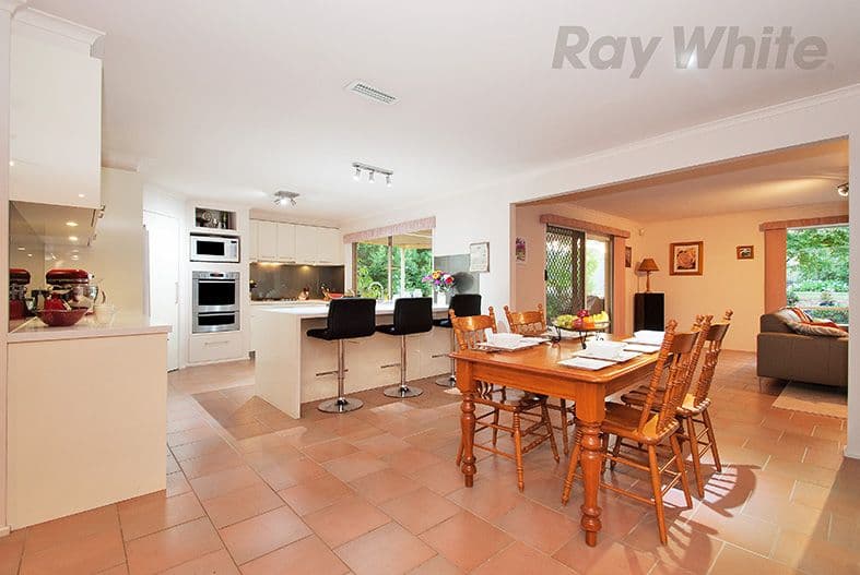 11 TARA Close, Croydon VIC 3136, Croydon - Thumbnail 6