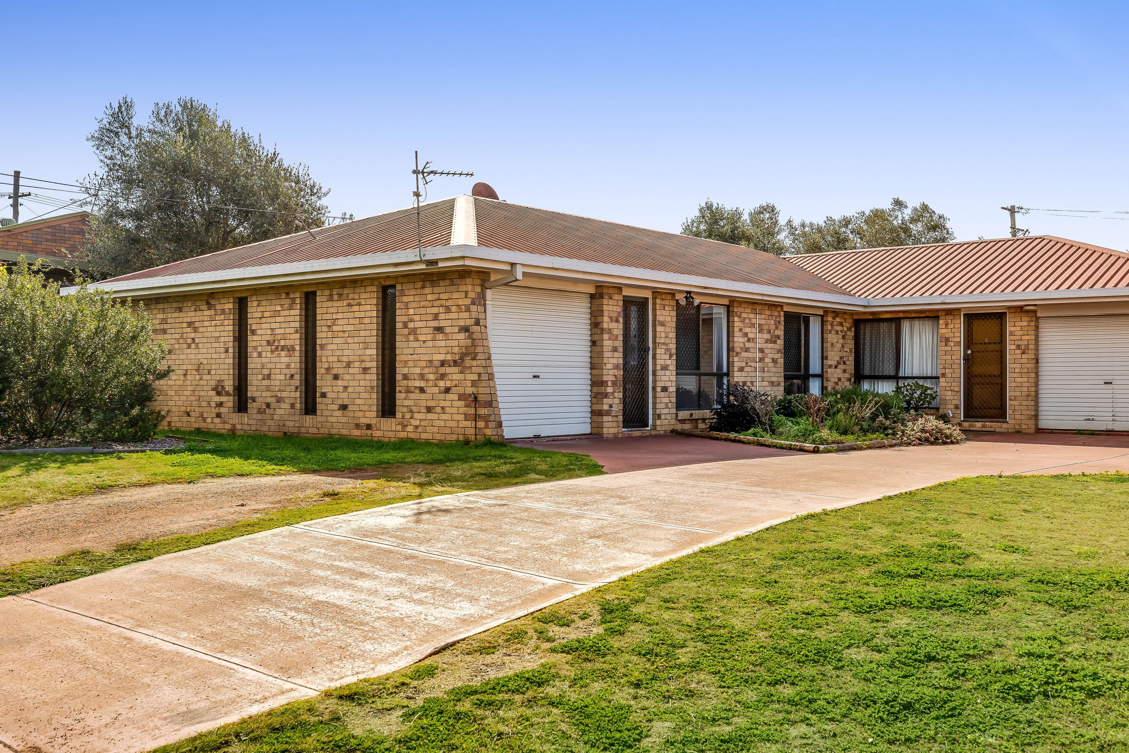 23 Marwedel Street, Kearneys Spring QLD 4350, Kearneys Spring - Image 1