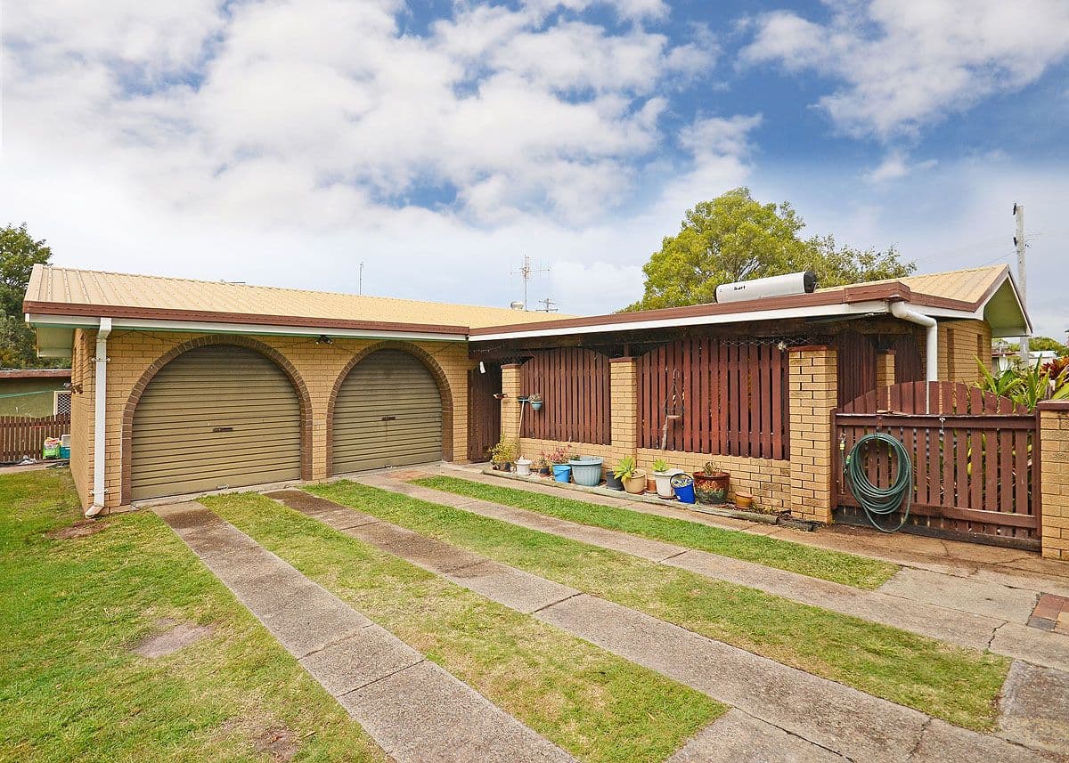 9 Burrum Street, Urangan QLD 4655, Urangan - Image 1