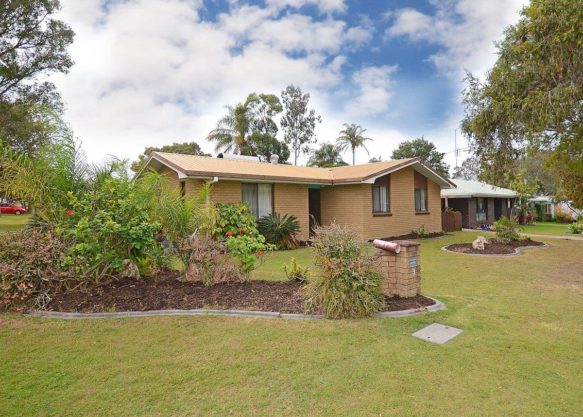 9 Burrum Street, Urangan QLD 4655, Urangan - Thumbnail 3