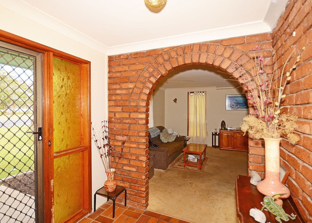 9 Burrum Street, Urangan QLD 4655, Urangan - Thumbnail 4