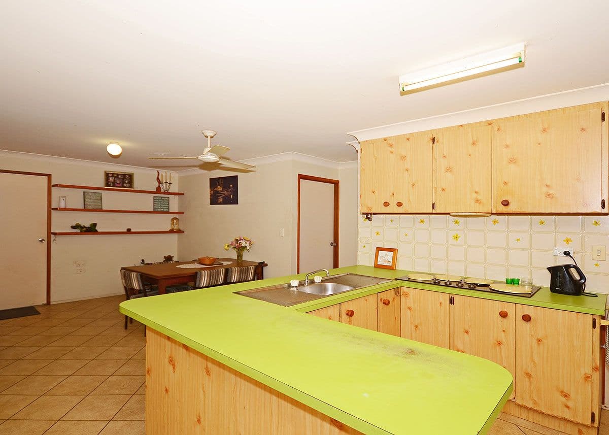 9 Burrum Street, Urangan QLD 4655, Urangan - Thumbnail 6