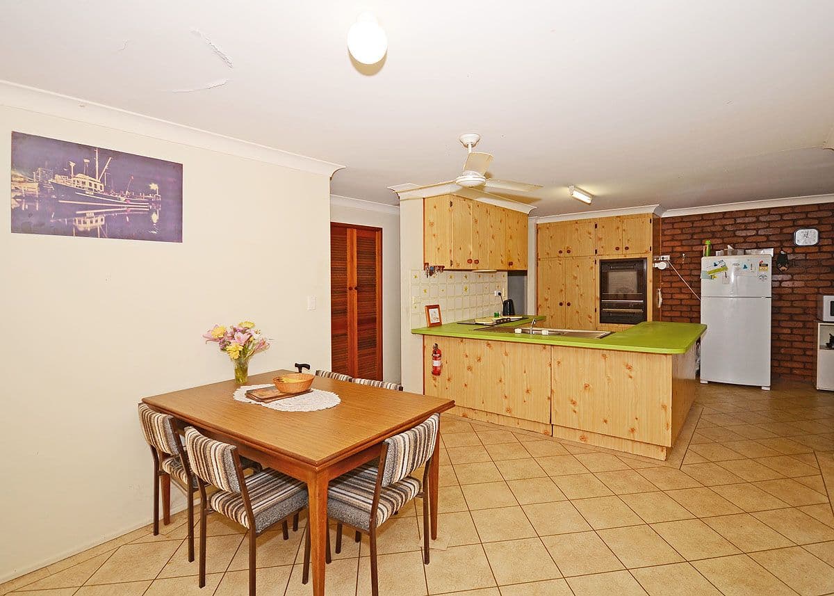 9 Burrum Street, Urangan QLD 4655, Urangan - Thumbnail 8