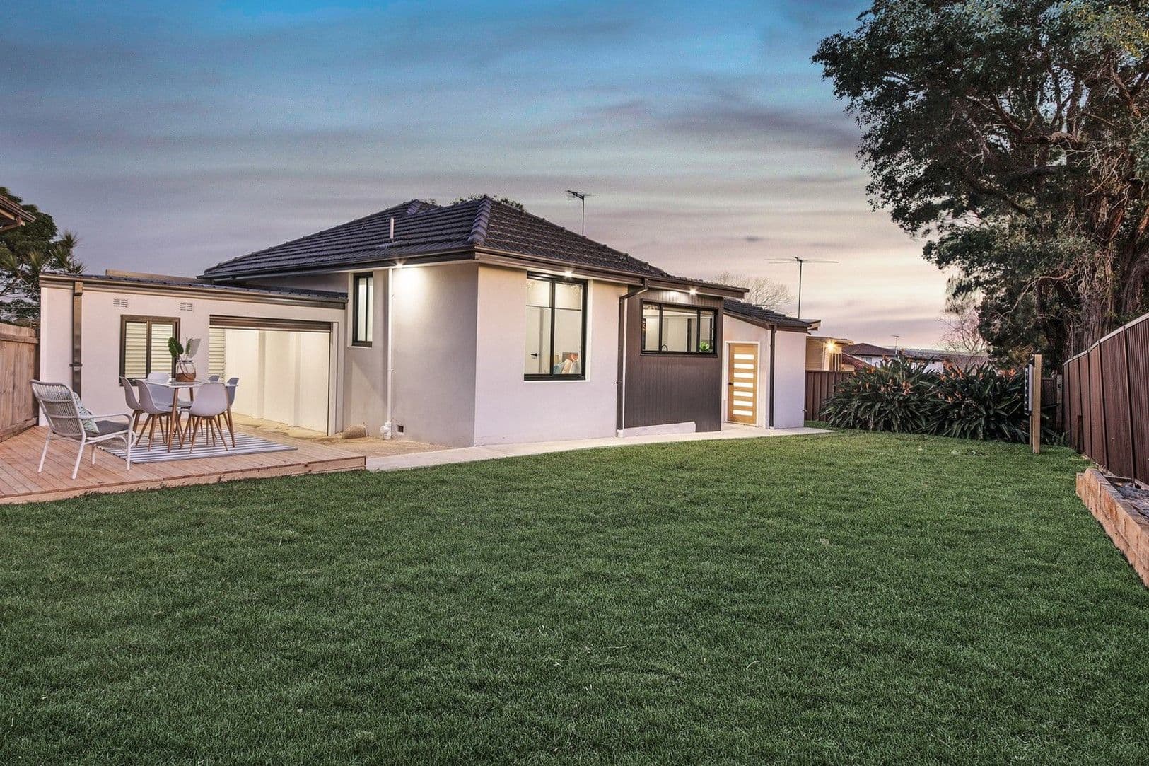 8 Lesley Crescent, Mortdale NSW 2223, Mortdale - Thumbnail 2