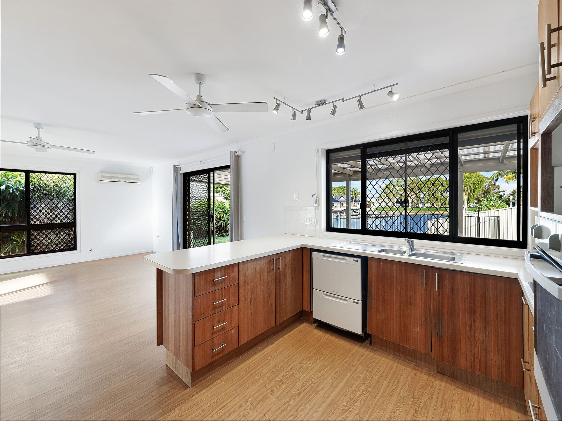 19 Mooloolah Drive, Minyama QLD 4575, Minyama - Thumbnail 7