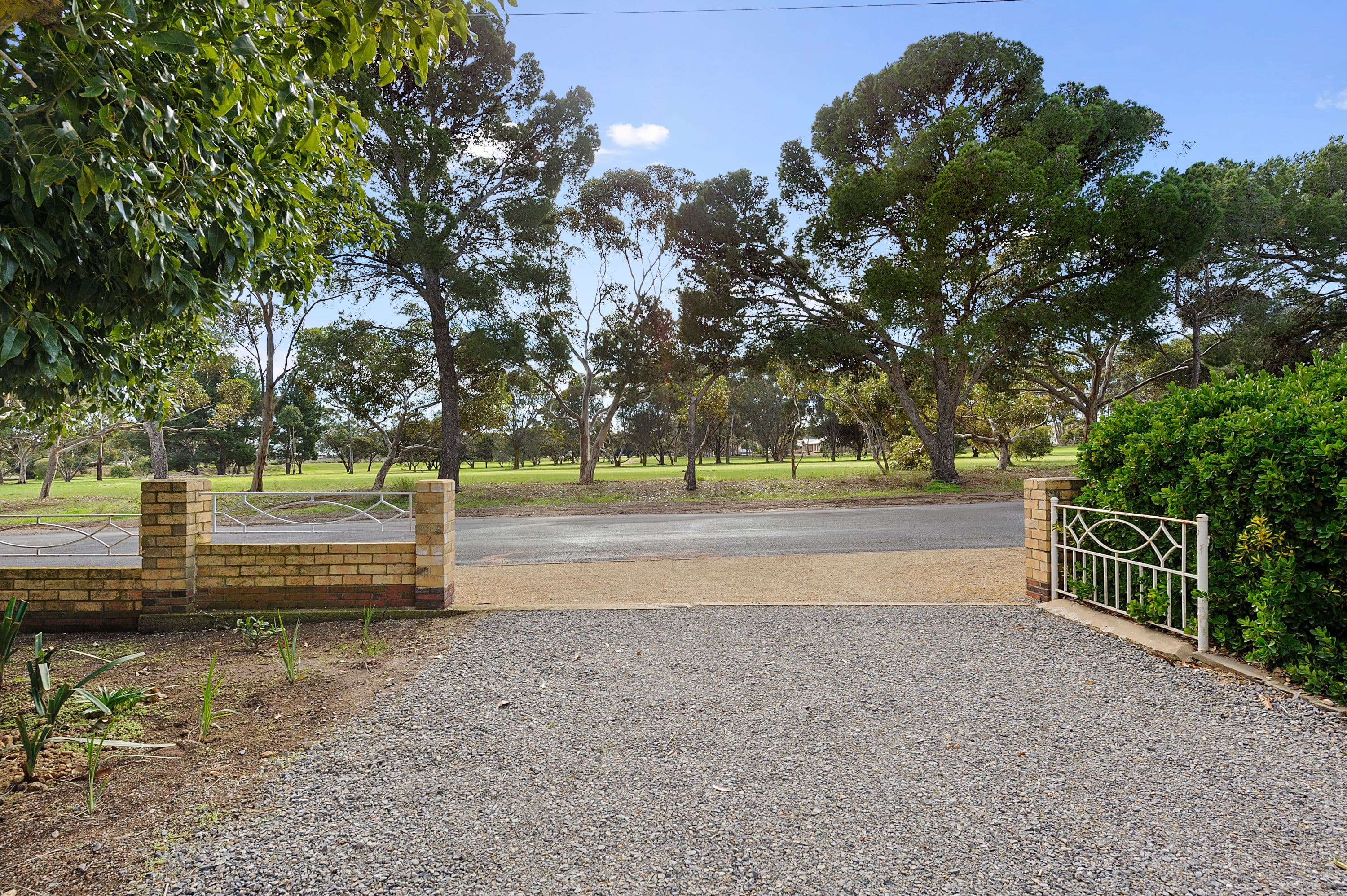 9-11 Park Terrace, Maitland SA 5573, Maitland - Thumbnail 3