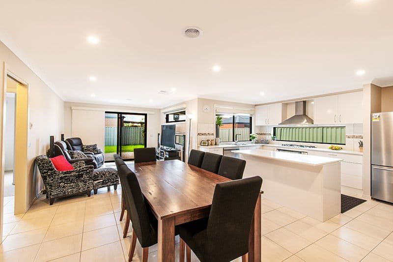 66 Ardent Crescent, Cranbourne East VIC 3977, Cranbourne East - Thumbnail 3