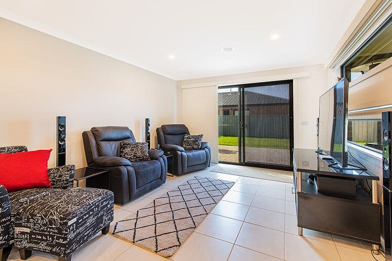 66 Ardent Crescent, Cranbourne East VIC 3977, Cranbourne East - Thumbnail 4