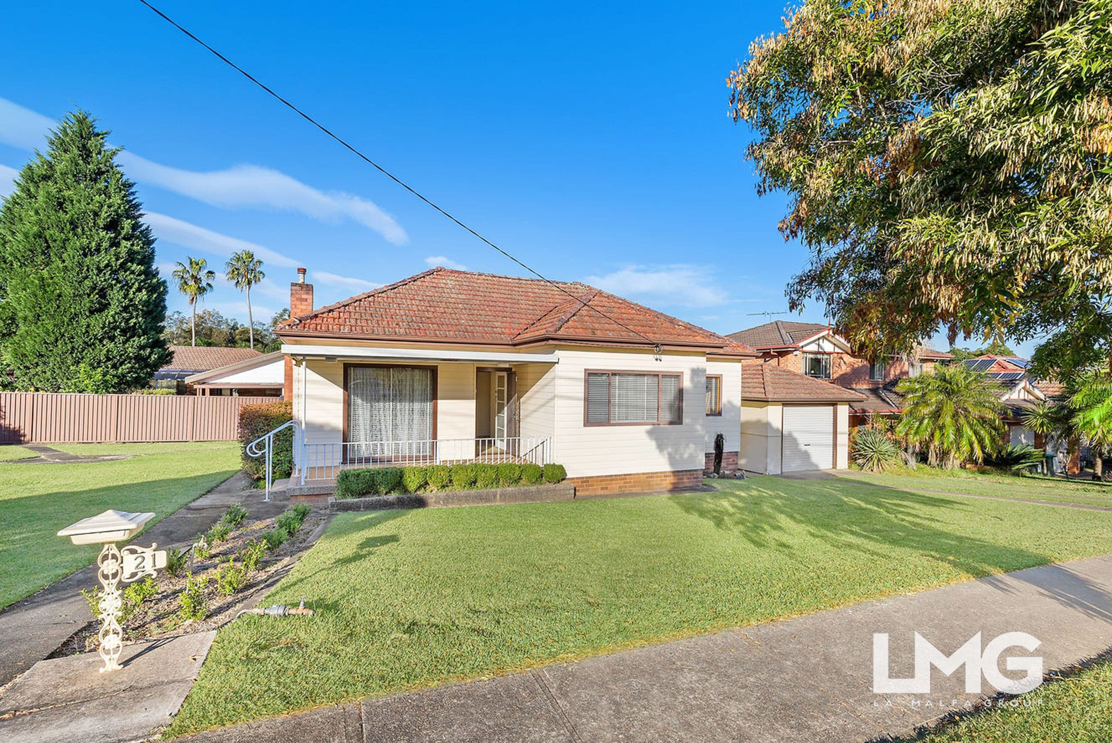 21 Clucas Road, Regents Park NSW 2143, Regents Park - Image 1