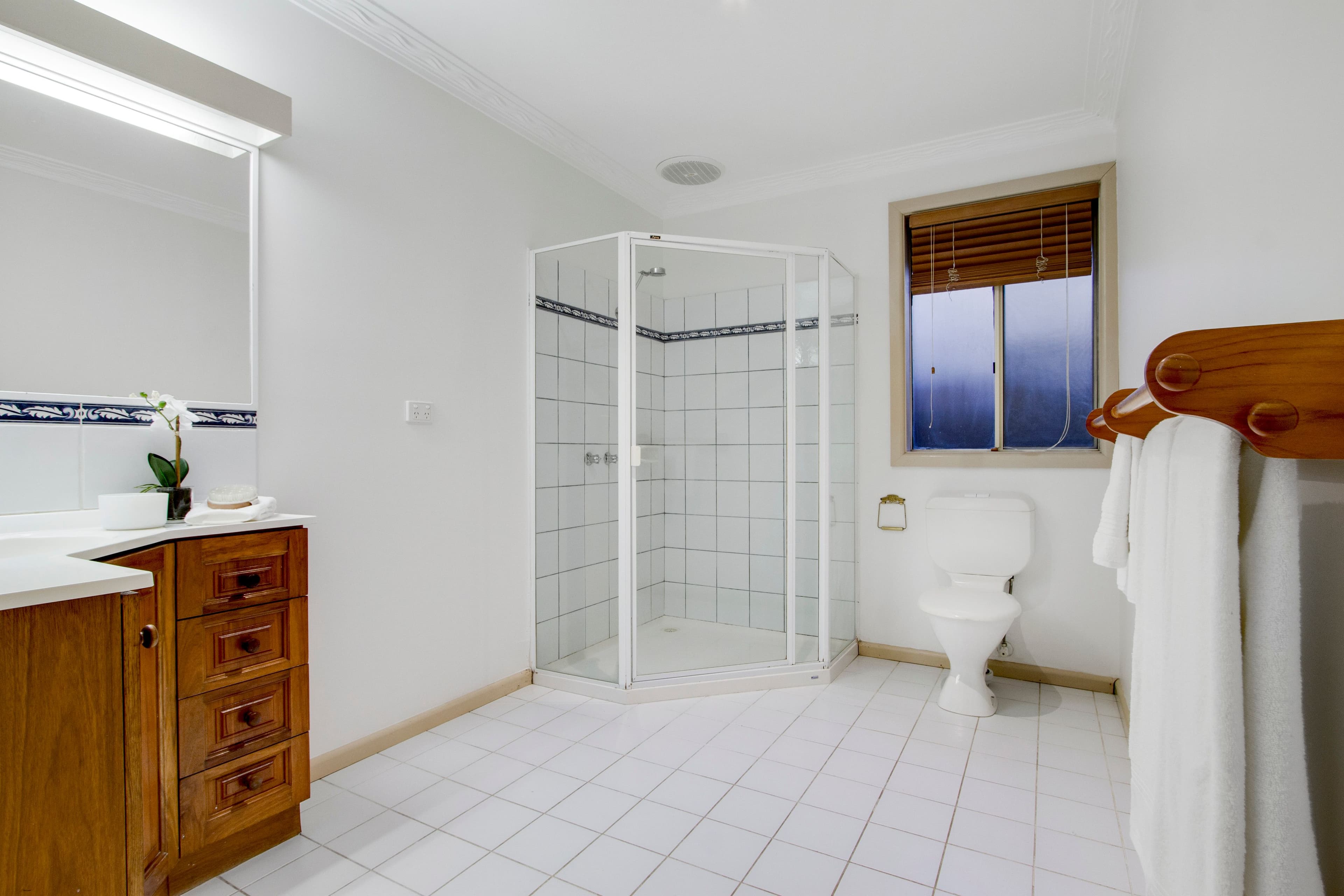 24 Wakefield Avenue, Frankston South VIC 3199, Frankston South - Thumbnail 8
