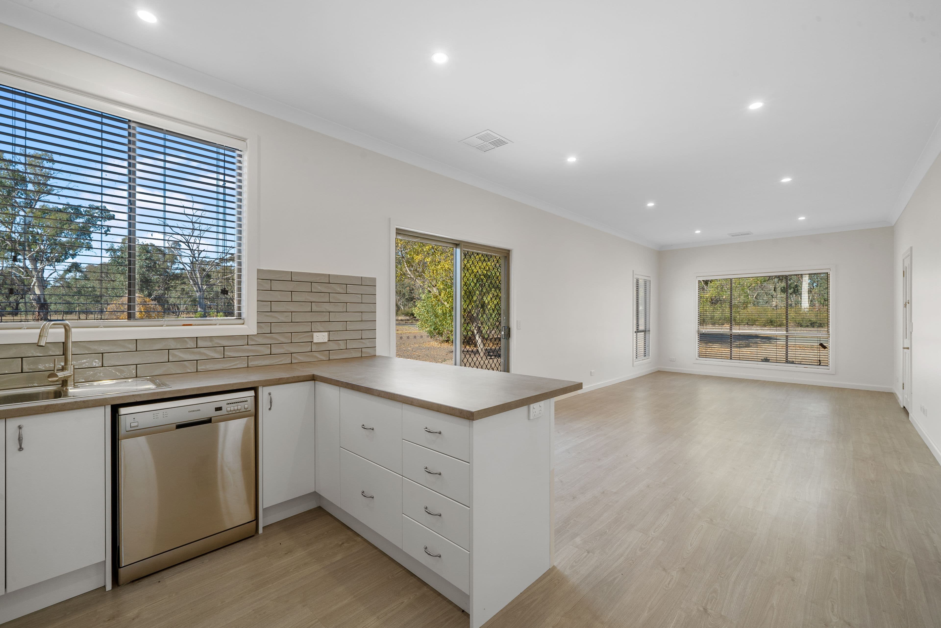 28 Maxfield Street, Longwood VIC 3665, Longwood - Thumbnail 4