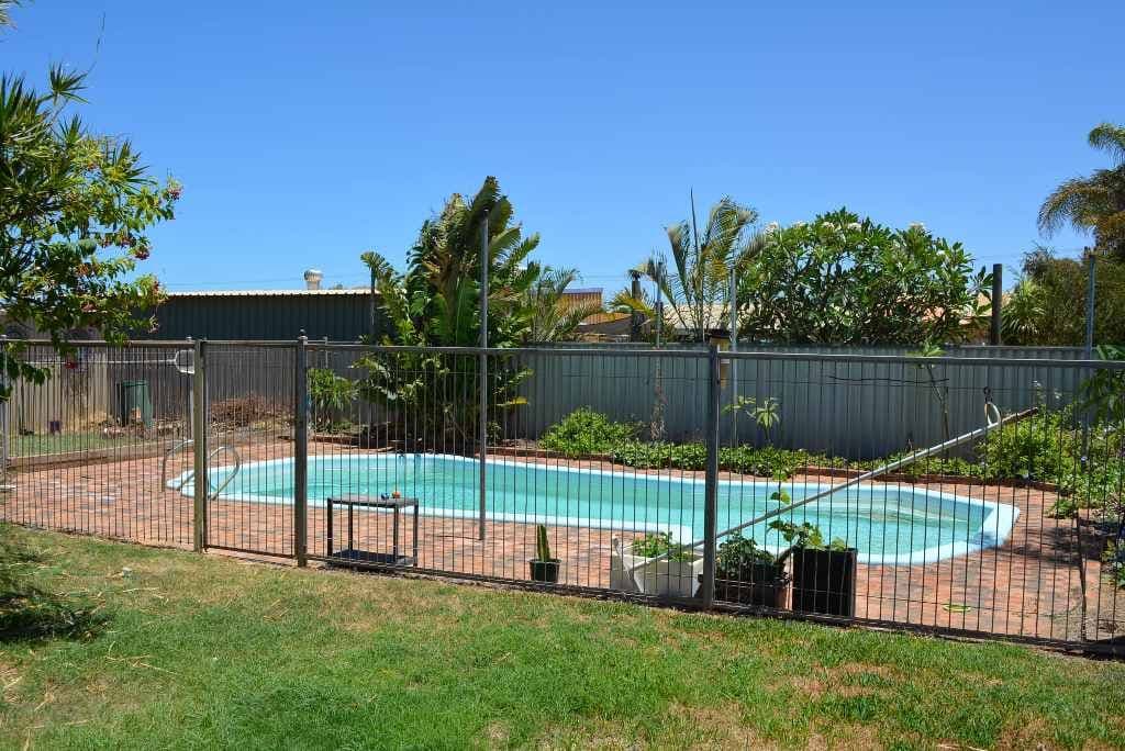 11 Fleming Street, Carnarvon WA 6701, East Carnarvon - Thumbnail 2