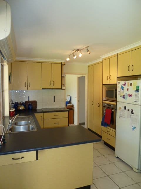 8 Hayman Court, BUCASIA QLD 4750, Bucasia - Thumbnail 2