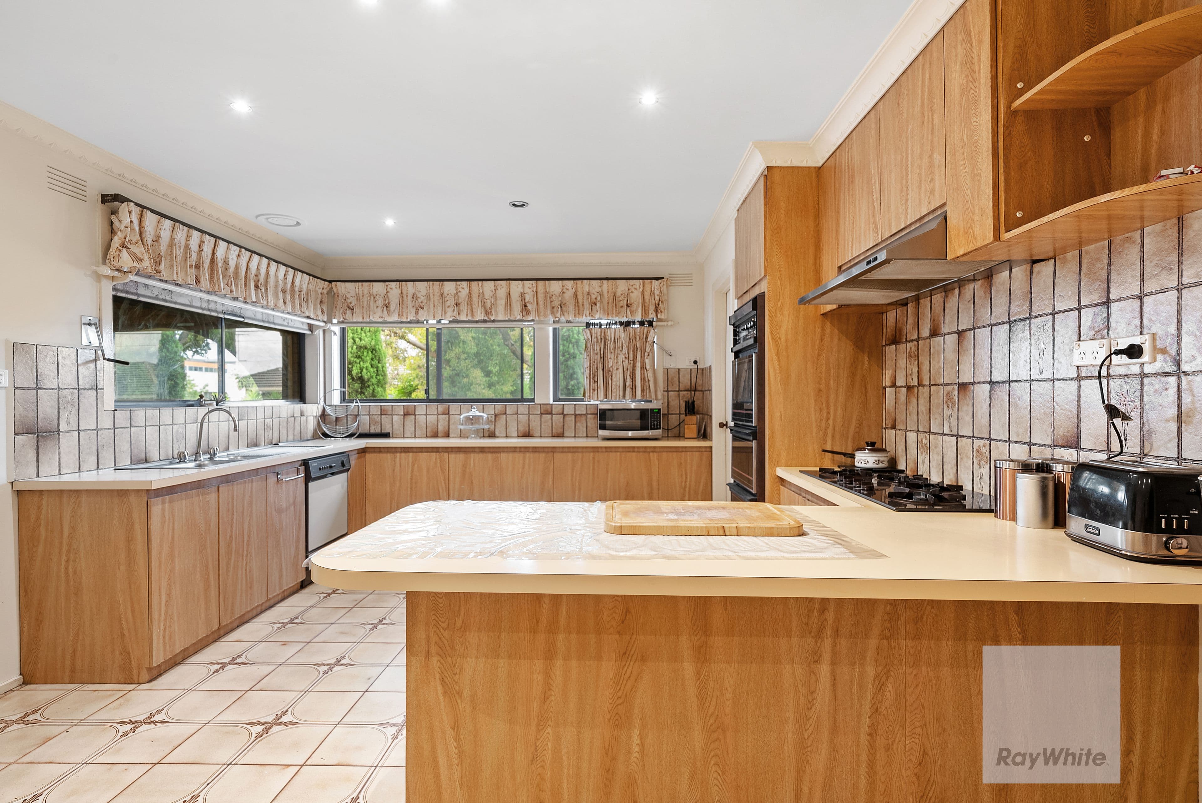 54 Fitzgerald Road, Sunshine West VIC 3020, Sunshine West - Thumbnail 4