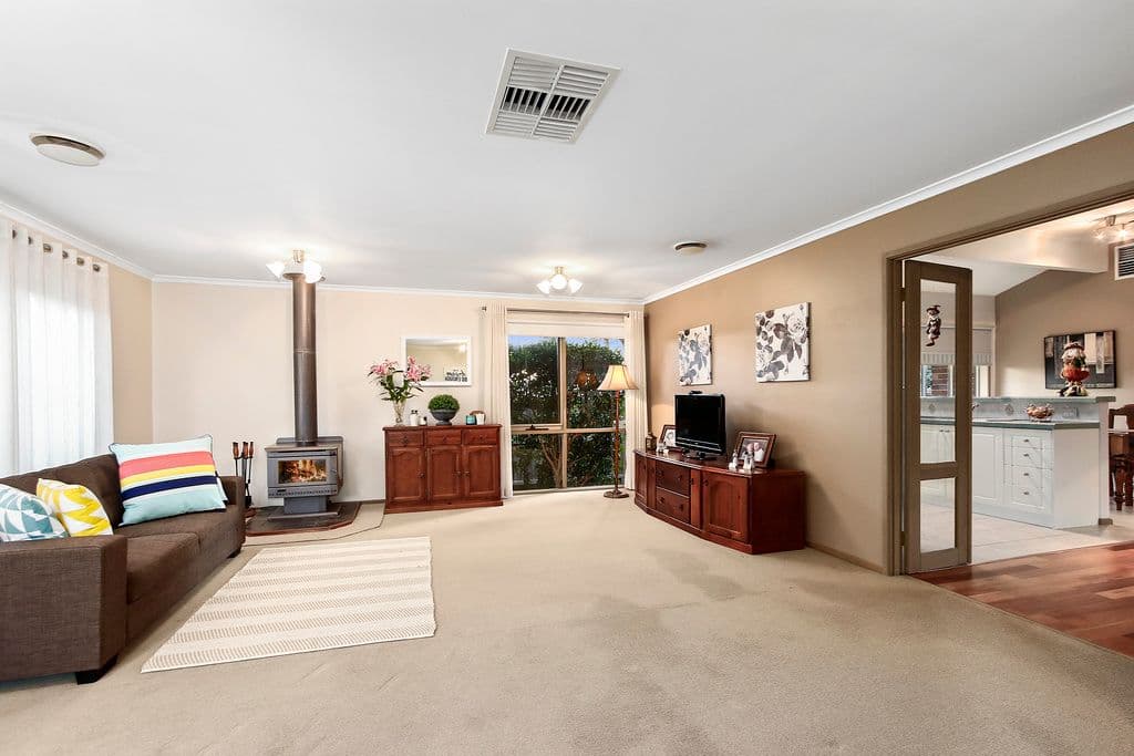 100 LANDSCAPE Drive, Mooroolbark VIC 3138, Mooroolbark - Thumbnail 3