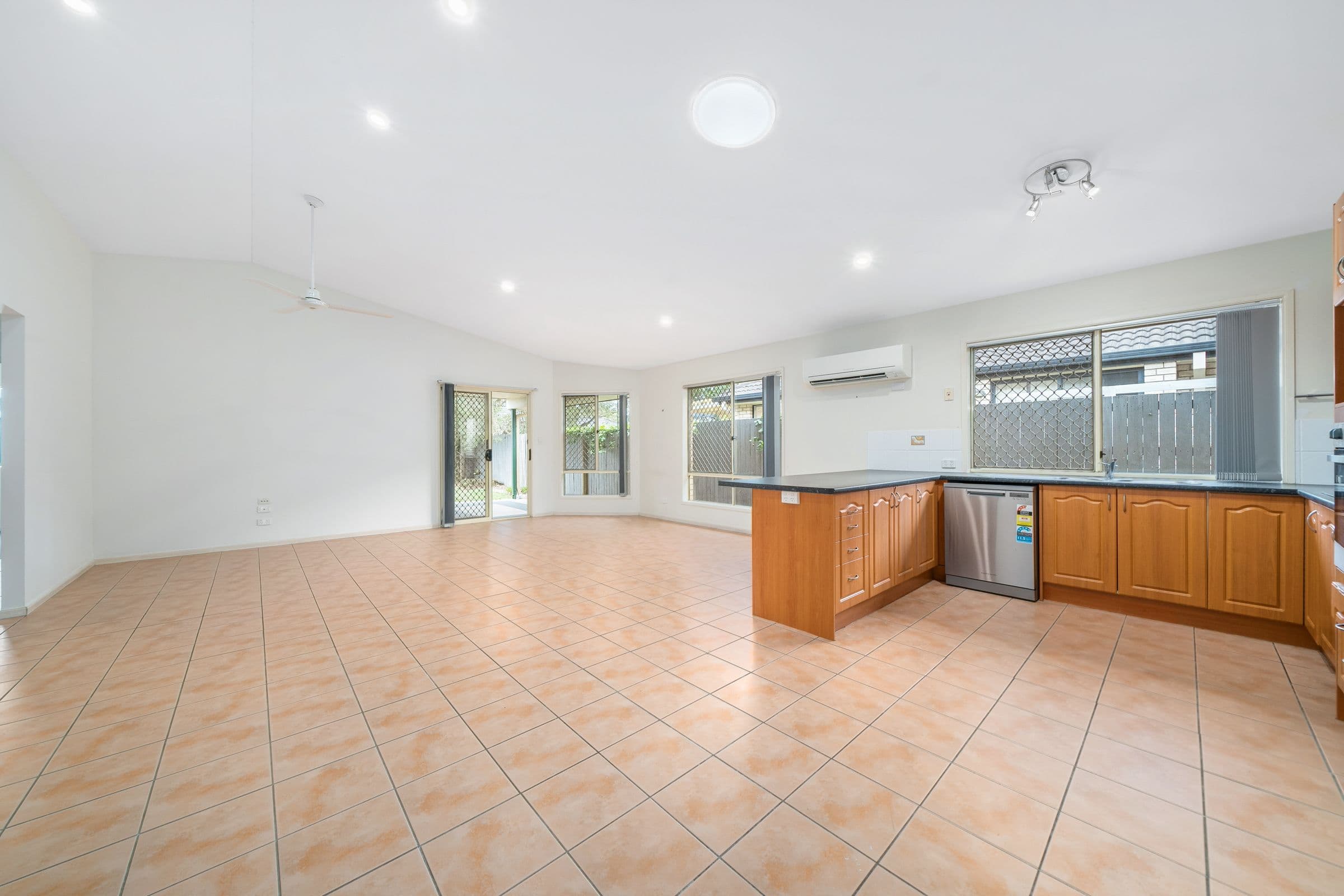 2 Anna Court, Angle Vale SA 5117, Angle Vale - Thumbnail 3