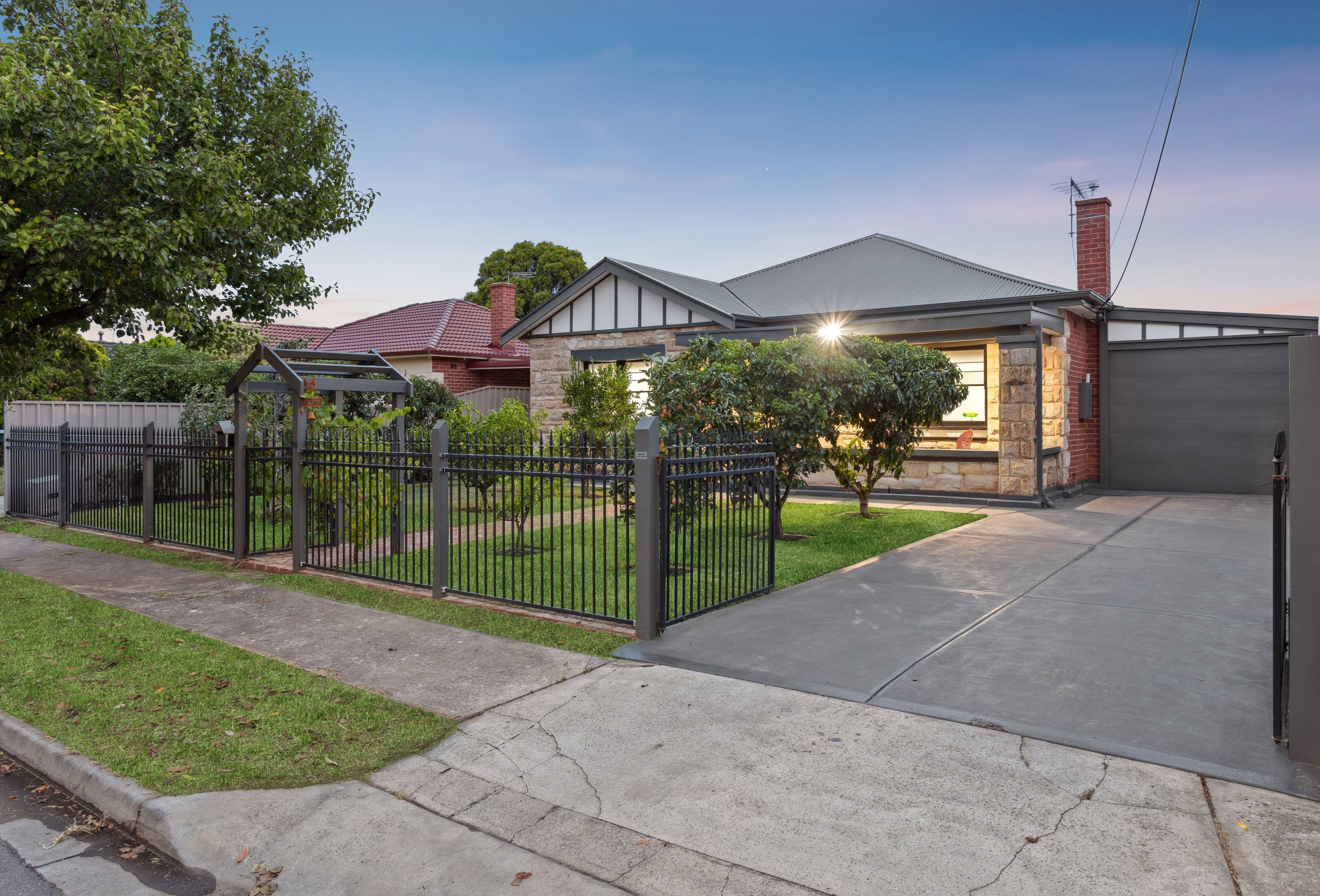 16 Clarence Street, West Croydon SA 5008, West Croydon - Thumbnail 2