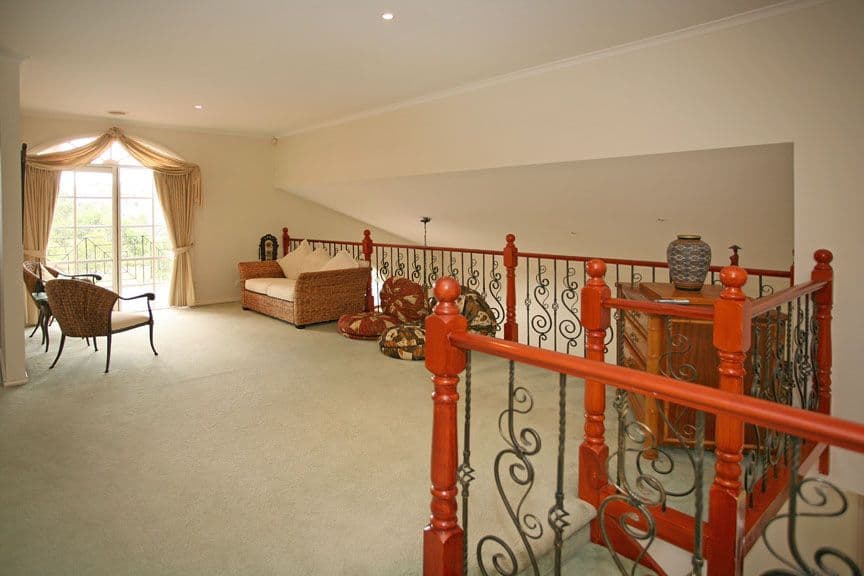 94 Herriotts Boulevard, GLEN WAVERLEY VIC 3150, Glen Waverley - Thumbnail 6