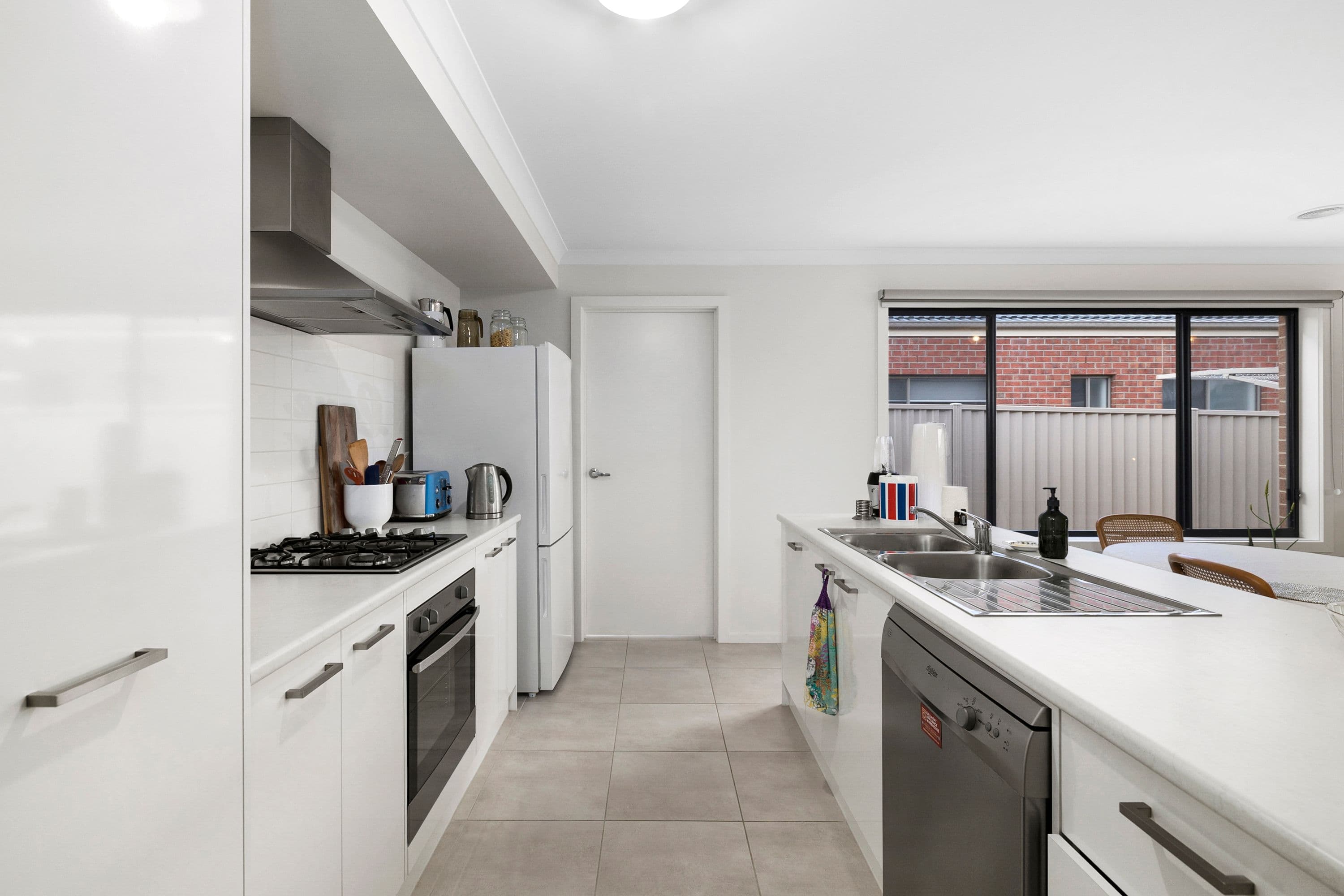 16 Barn Owl Avenue, WINTER VALLEY VIC 3358, Winter Valley - Thumbnail 4
