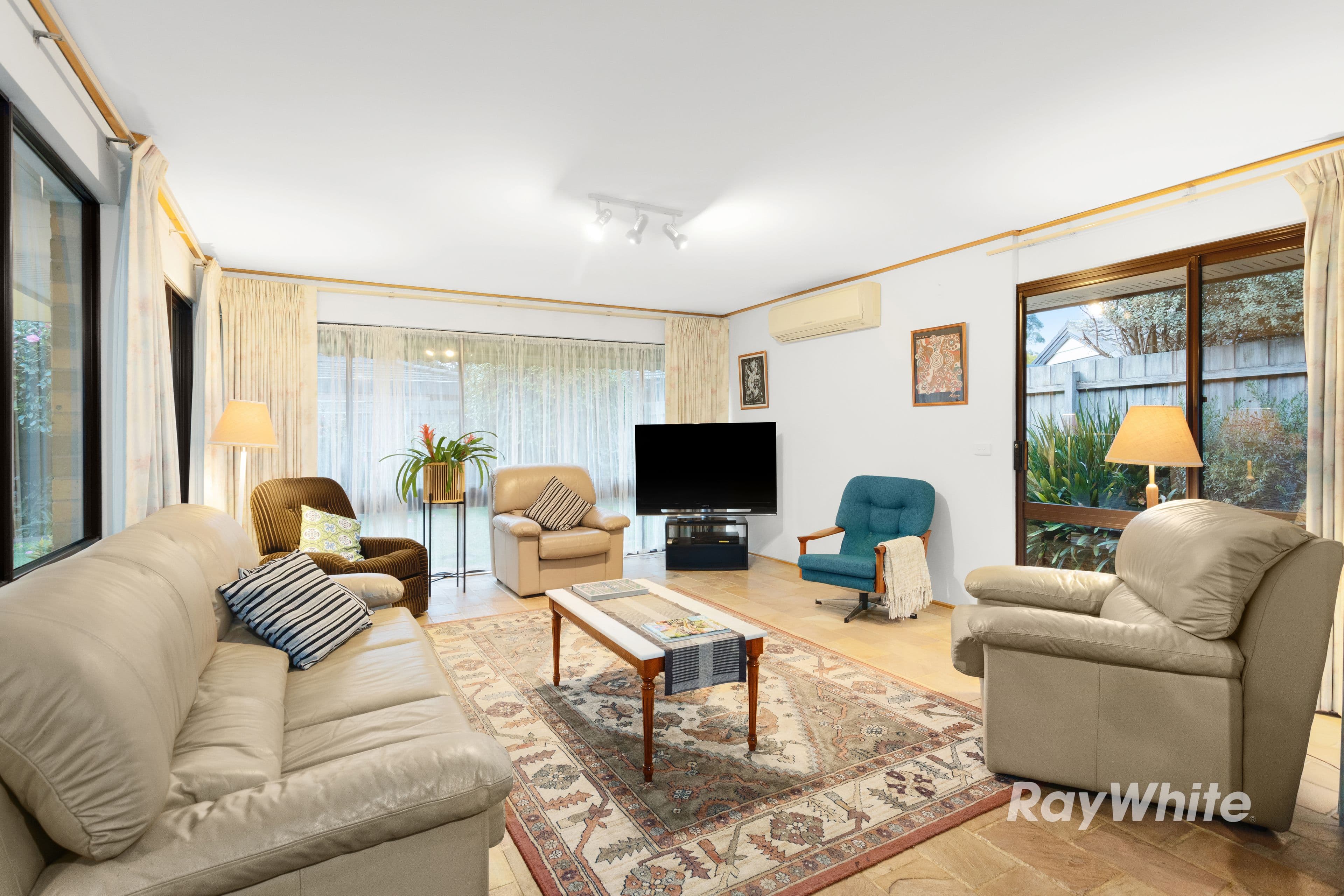 14 Riley Street, Oakleigh South VIC 3167, Oakleigh South - Thumbnail 2