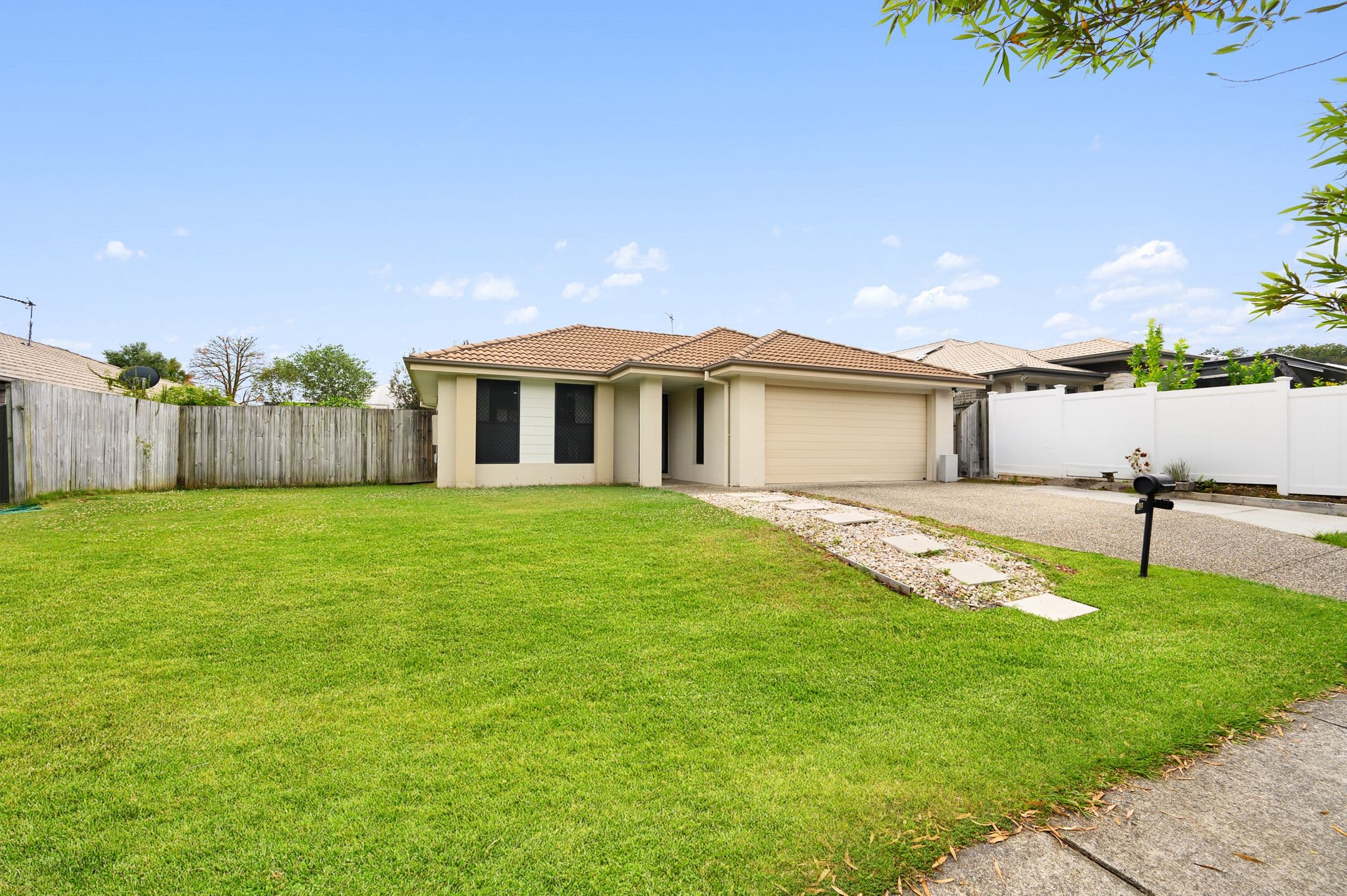 83 Wunburra Circle, Pacific Pines QLD 4211, Pacific Pines - Thumbnail 2