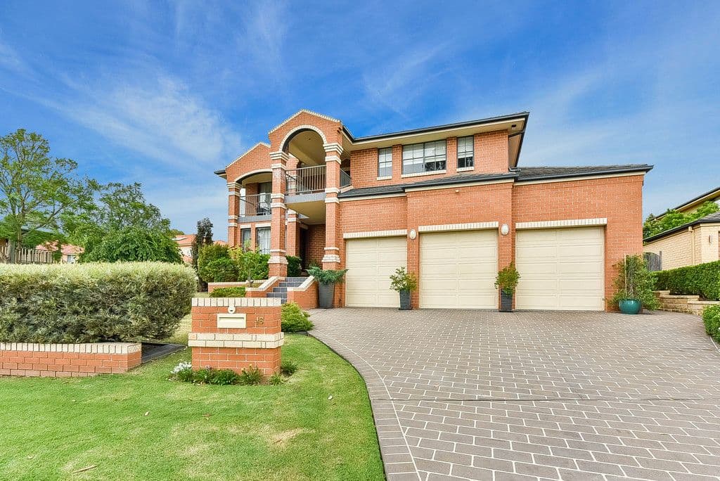 16 Barrack Circuit, Macquarie Links - Thumbnail 2