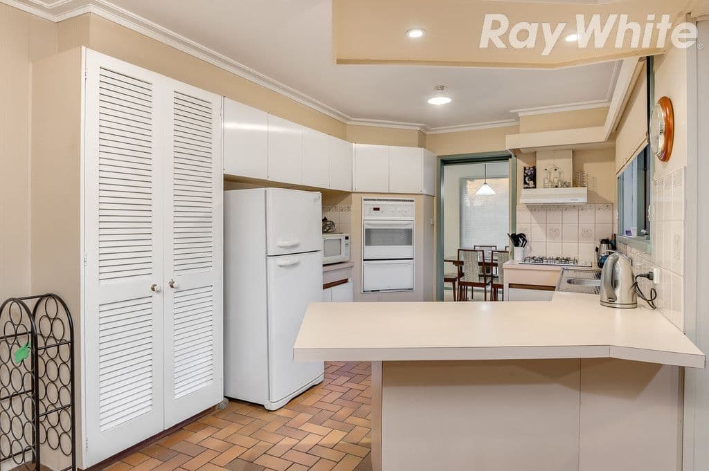 6 Chester Place, BUNDOORA VIC 3083, Bundoora - Thumbnail 4