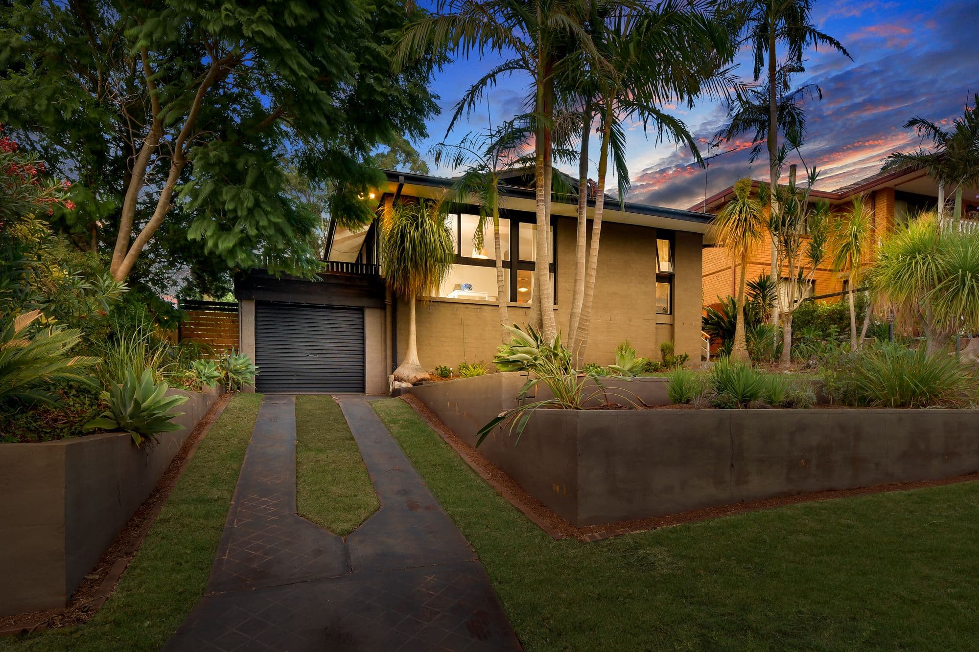 27 Pine Avenue, Bradbury - Image 1