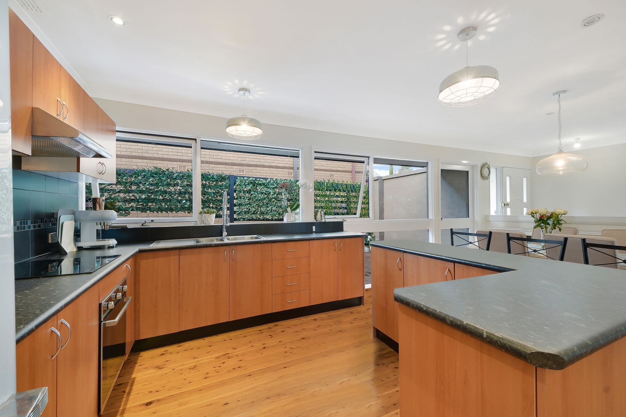 27 Pine Avenue, Bradbury - Thumbnail 5