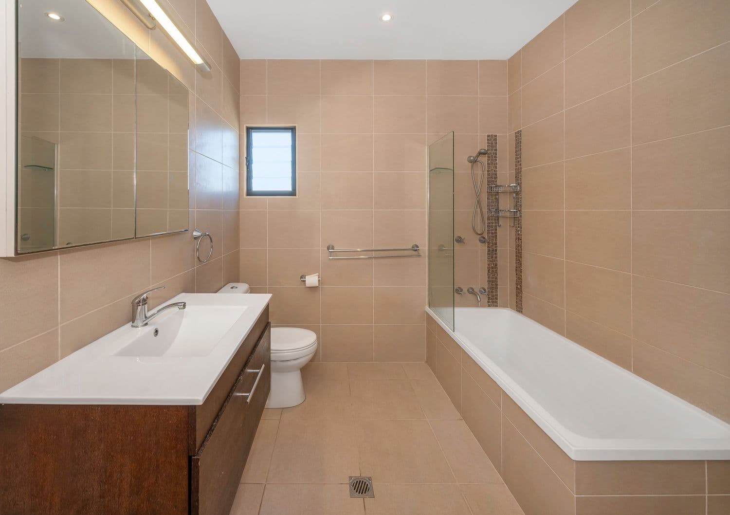 33 Hutton Street, Clayfield QLD 4011, Clayfield - Thumbnail 7