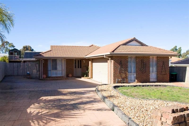 15 Halstead Court, HILLSIDE VIC 3037, Hillside - Thumbnail 2
