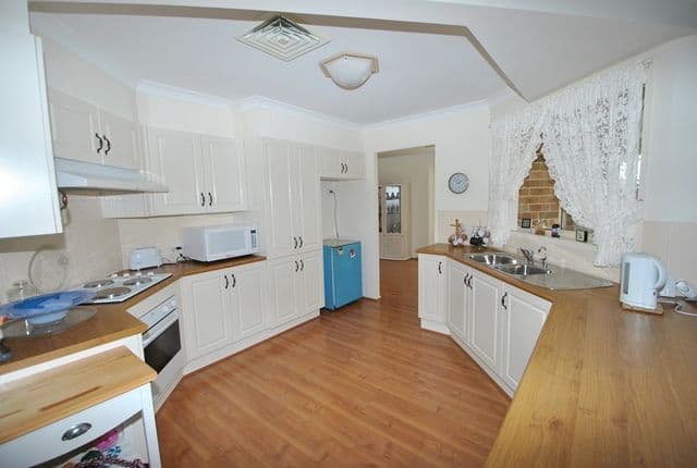 11 Shelly Grove, Sussex Inlet - Thumbnail 5