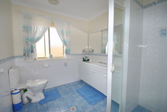 11 Shelly Grove, Sussex Inlet - Thumbnail 8