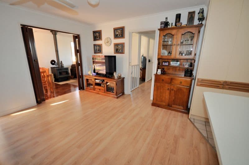 35 Russell Street, LETHBRIDGE VIC 3332, Lethbridge - Thumbnail 4