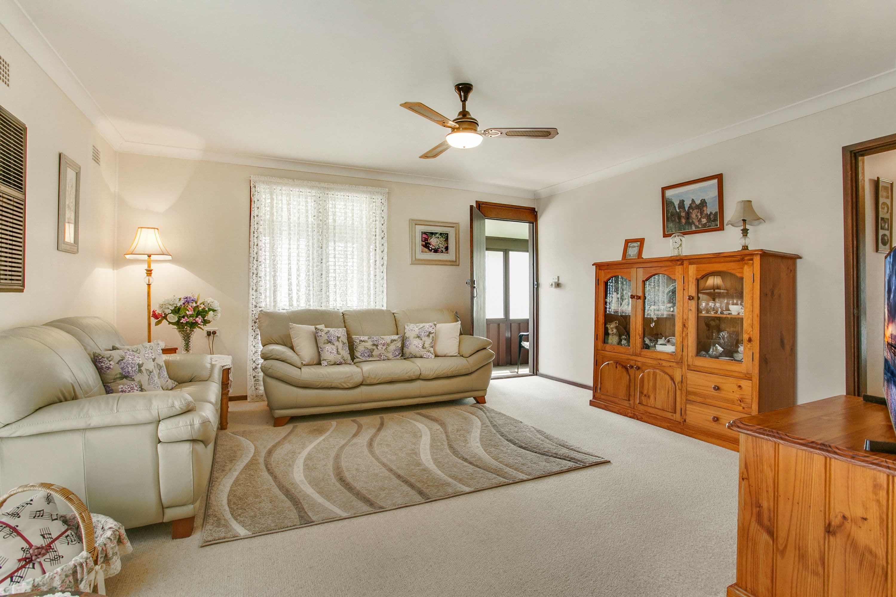 17 Glenrothes Place, Dharruk - Thumbnail 2