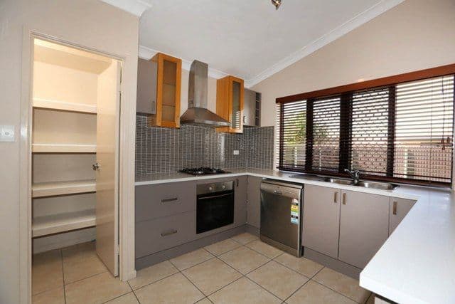 10 Banbury Court, KIRWAN QLD 4817, Kirwan - Thumbnail 2