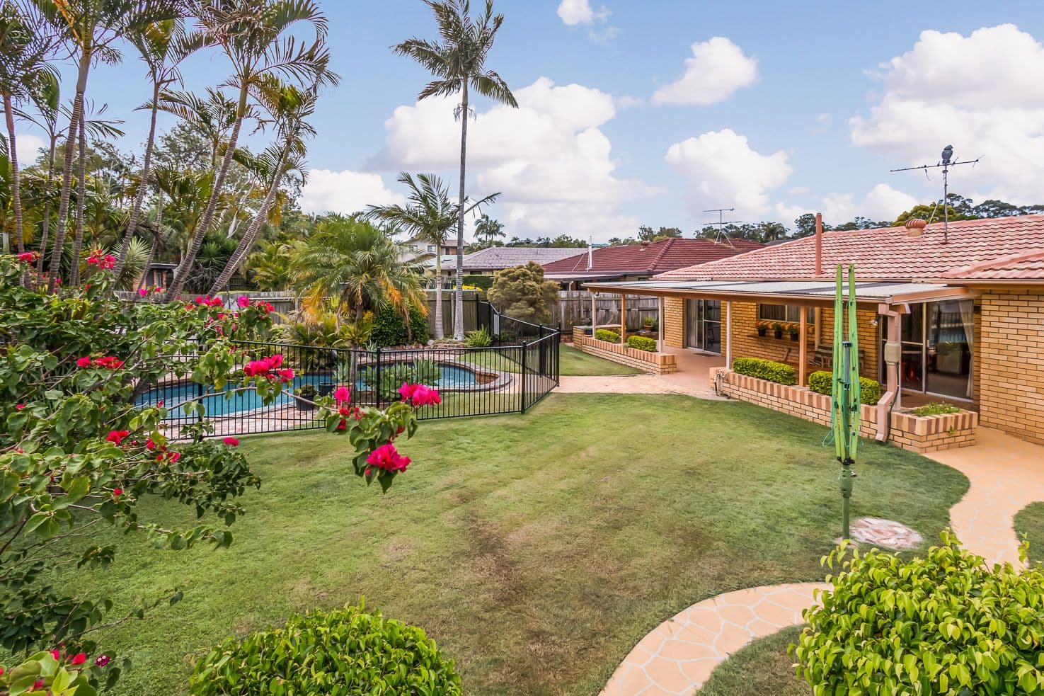 8 Winthrop Street, Wishart QLD 4122, Wishart - Image 1