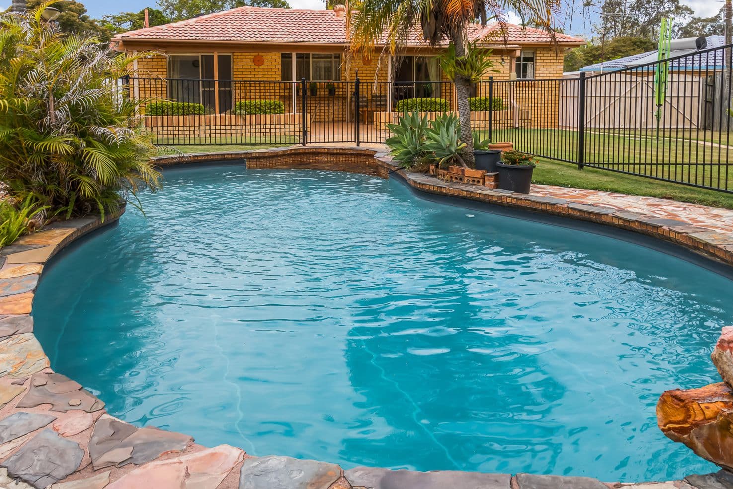 8 Winthrop Street, Wishart QLD 4122, Wishart - Thumbnail 2