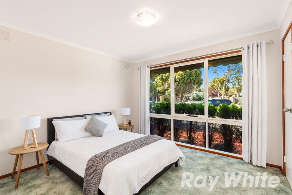 12 Streeton Circuit, Mill Park VIC 3082, Mill Park - Thumbnail 5