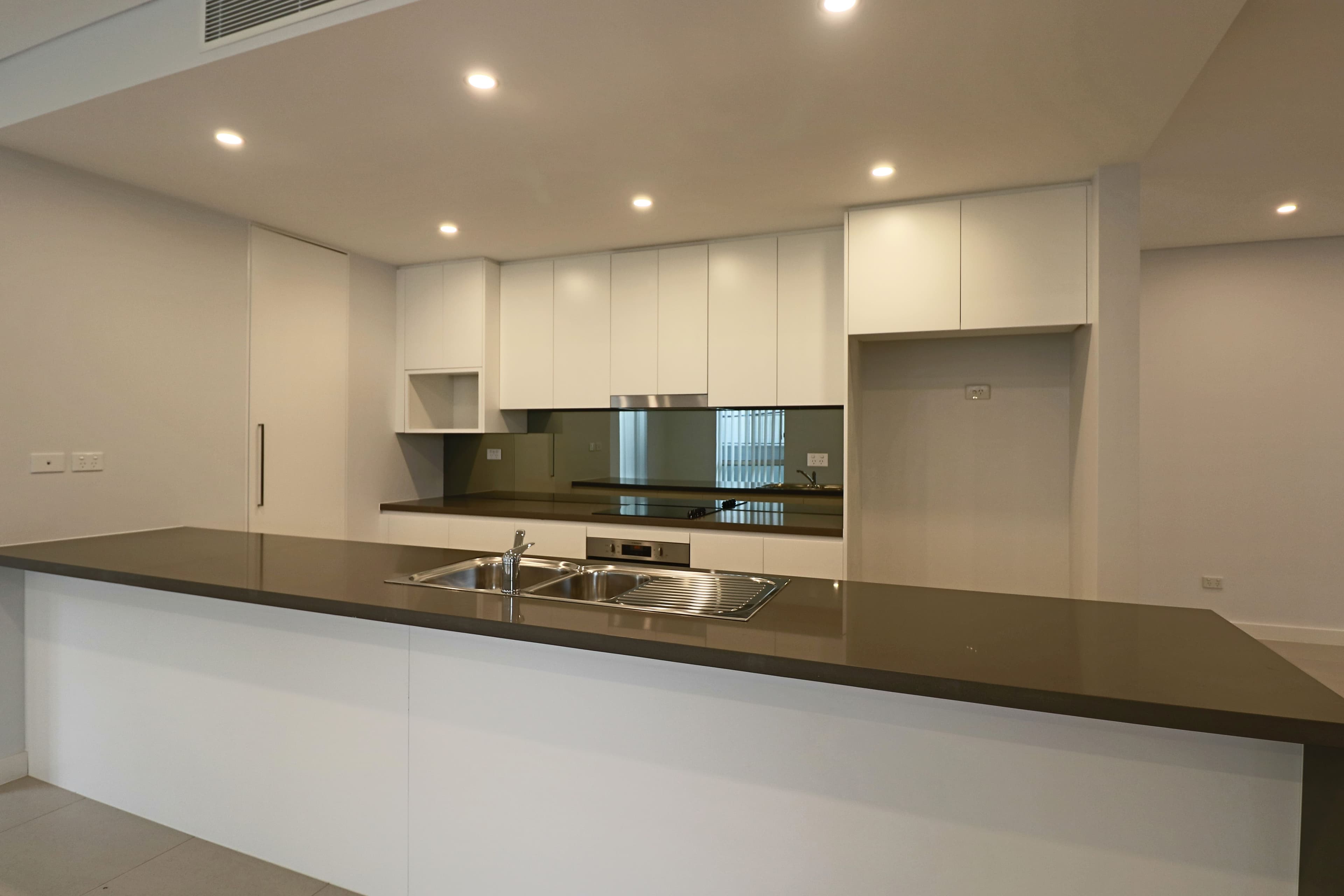 14 Wattle Road, Casula - Thumbnail 5