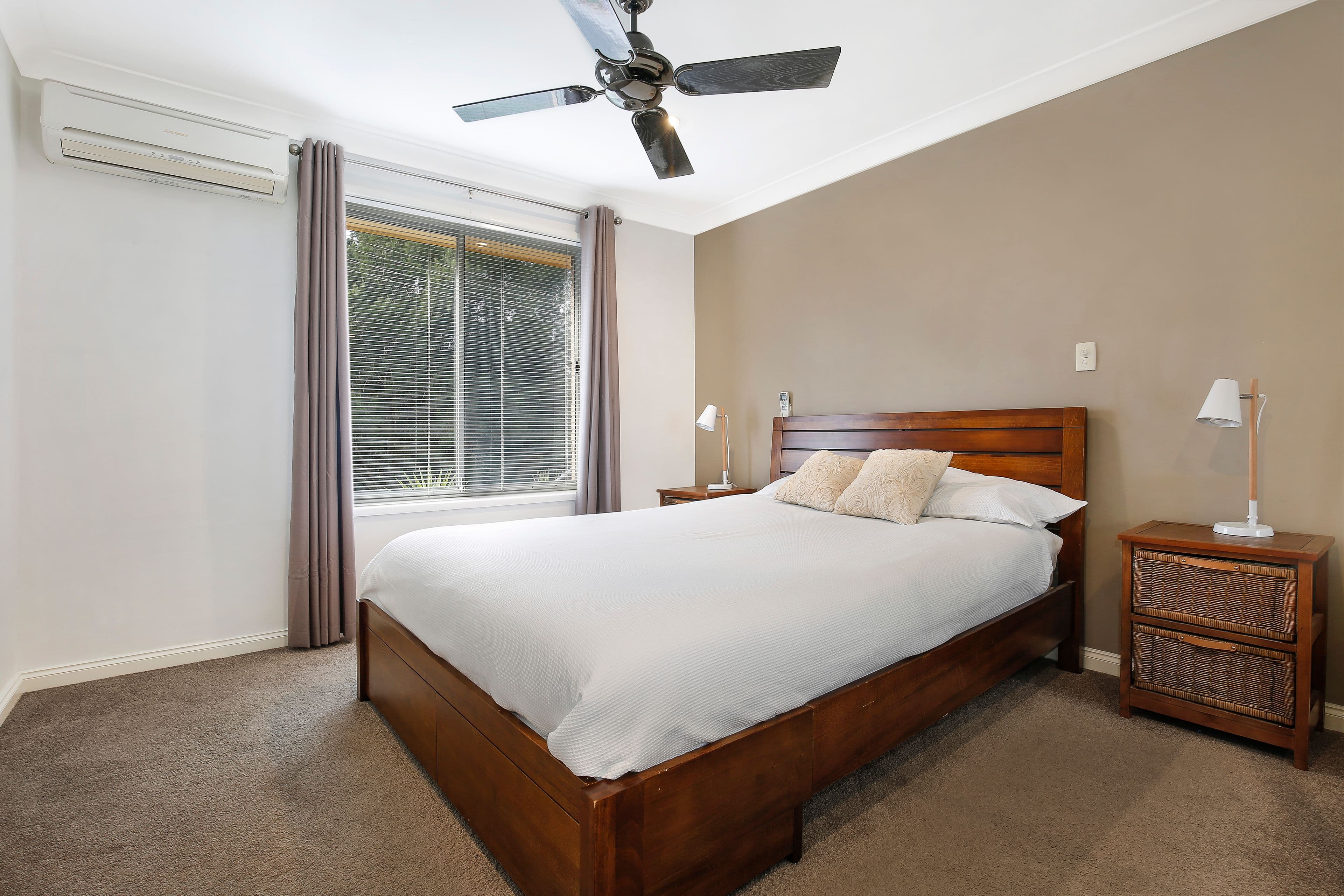 151 Waples Road, Farmborough Heights - Thumbnail 6